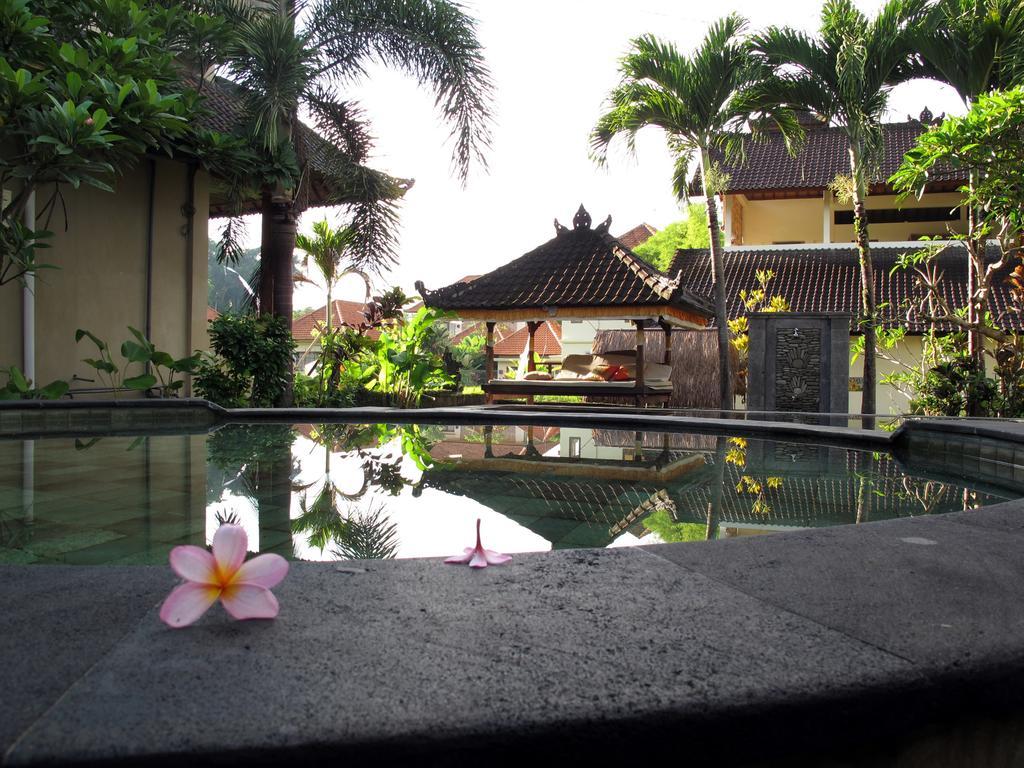 โลกา ปาลา วิลลา Hotel อูบุด ภายนอก รูปภาพ