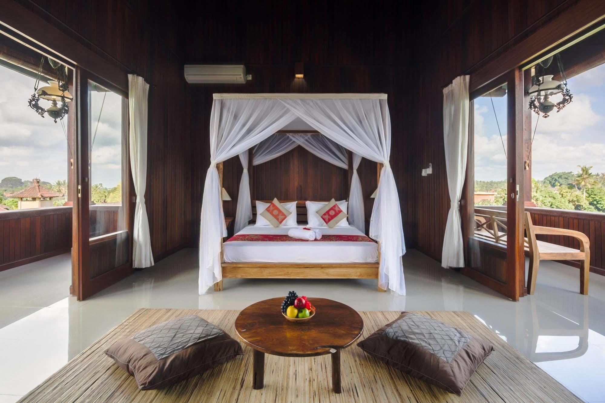 โลกา ปาลา วิลลา Hotel อูบุด ภายนอก รูปภาพ