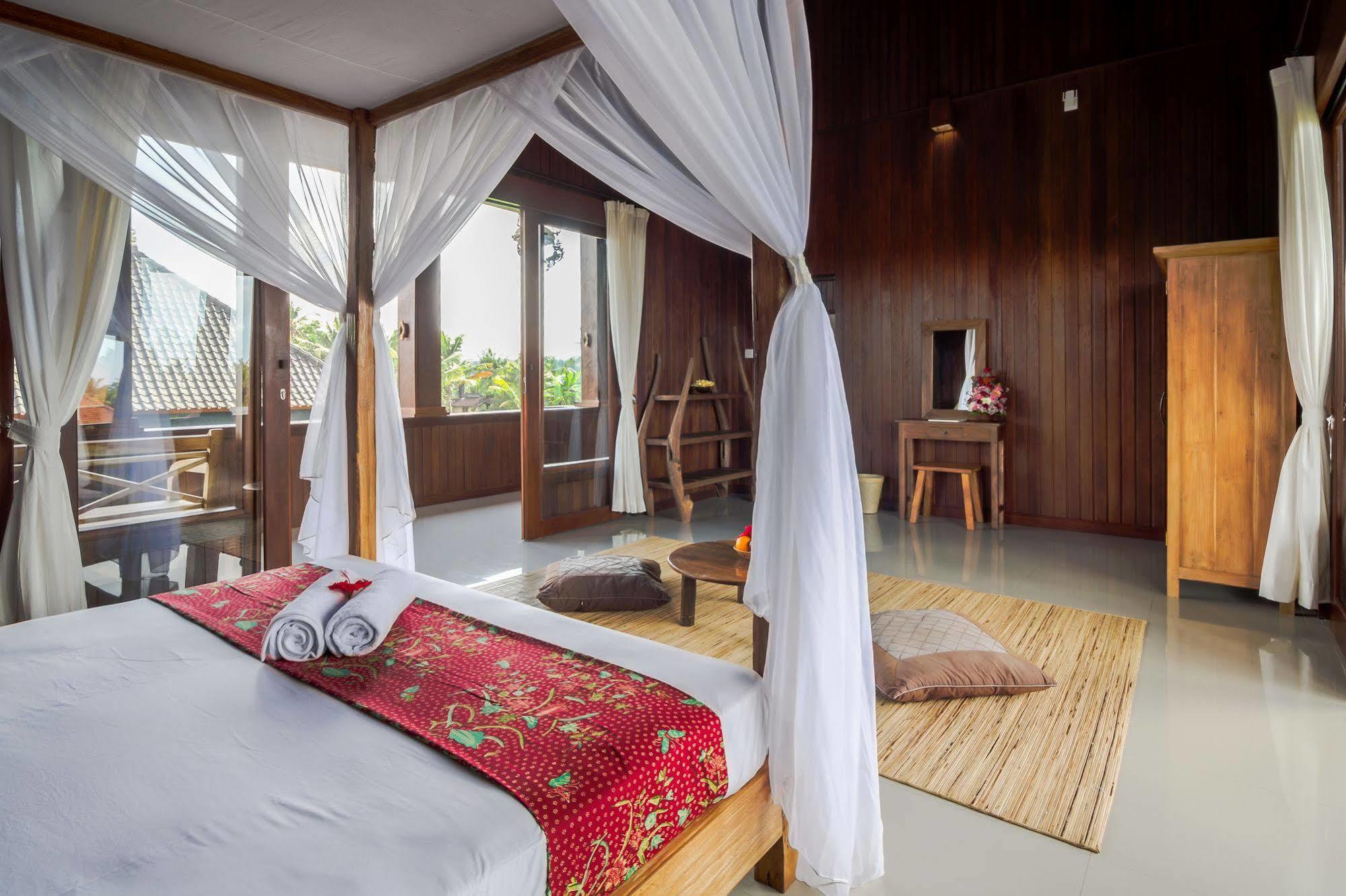 โลกา ปาลา วิลลา Hotel อูบุด ภายนอก รูปภาพ
